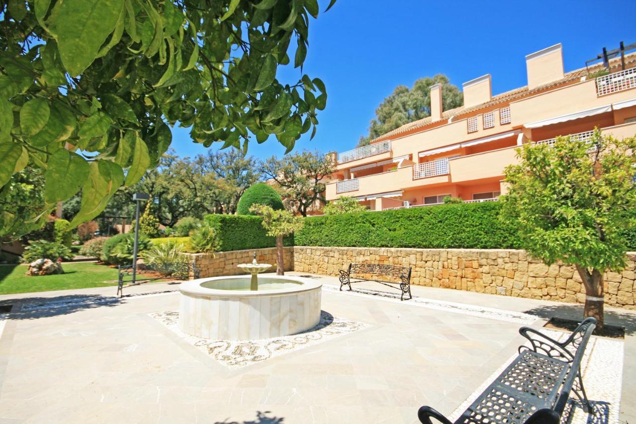 Ground Floor Apartment, Los Jardines De Santa Maria Elviria Marbella Kültér fotó