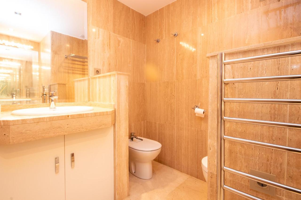 Ground Floor Apartment, Los Jardines De Santa Maria Elviria Marbella Kültér fotó